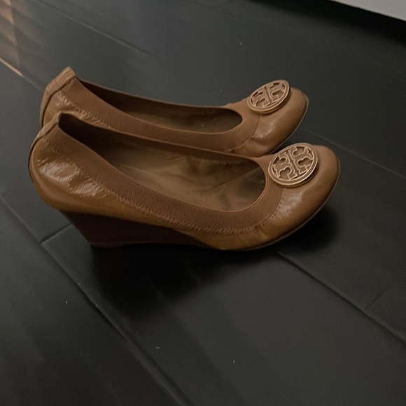 Tory Burch Caroline wedge - Picture 3 of 3
